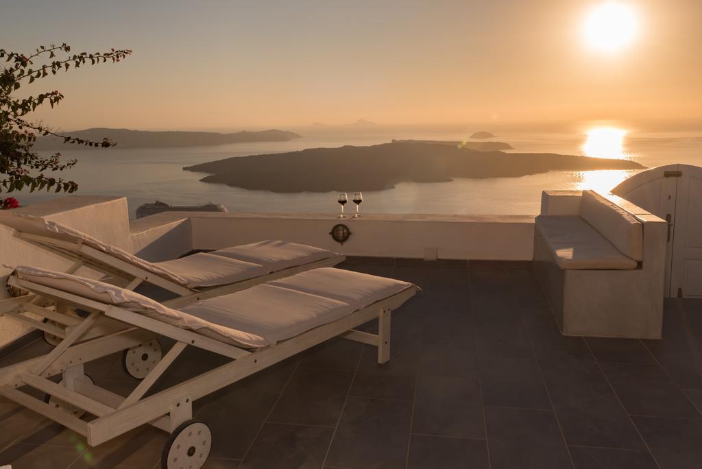 フィロステファニ Karpimo Horizon - Caldera View With Private Hot Tubヴィラ エクステリア 写真